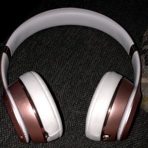 Rose Gold Beats by Dre